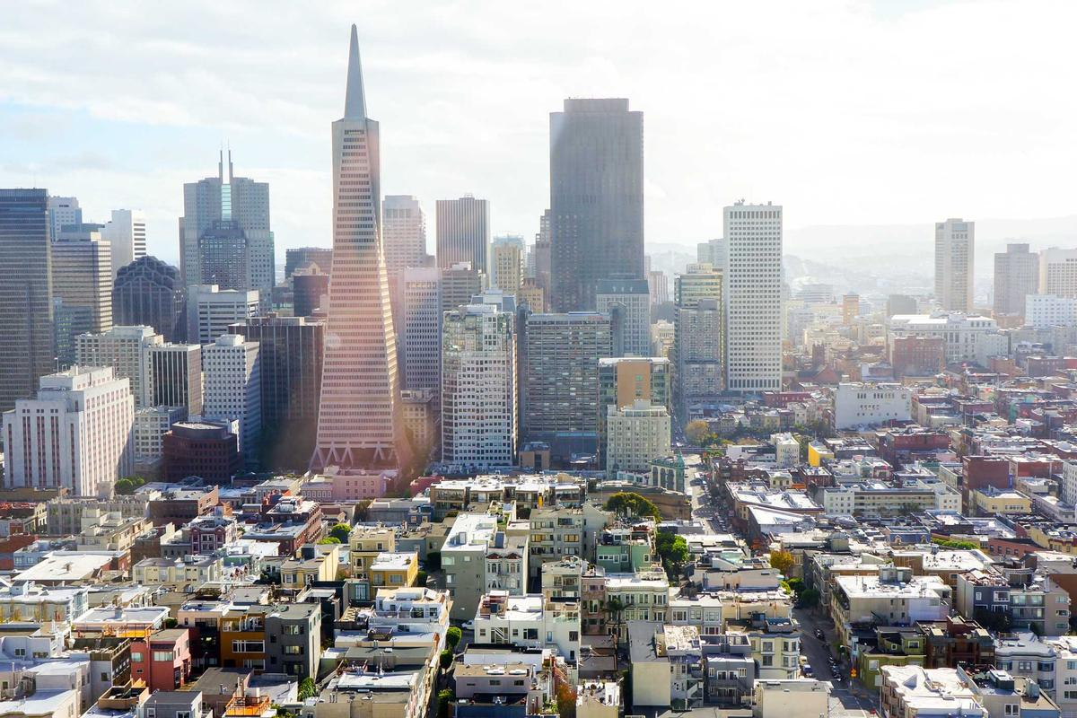 HP Gaming dengan Kamera Terbaik Agustus 2025! Game Lancar, Selfie Tetap Menawan